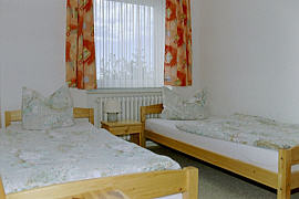Schlafzimmer 2